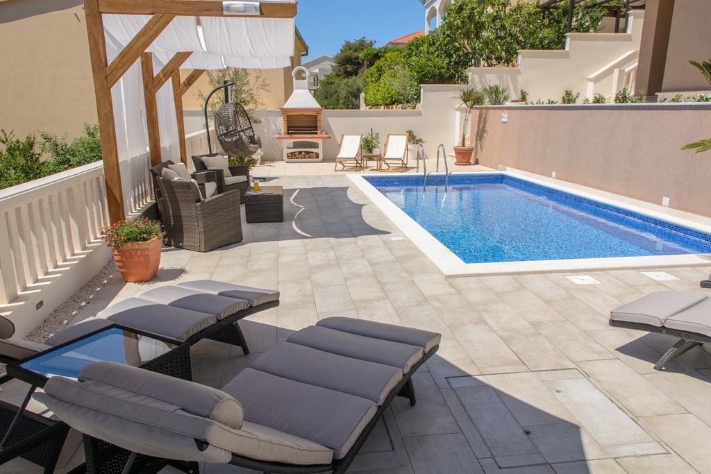 Apartments Villa Atlantis Trogir Ngoại thất bức ảnh