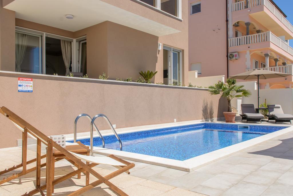 Apartments Villa Atlantis Trogir Ngoại thất bức ảnh
