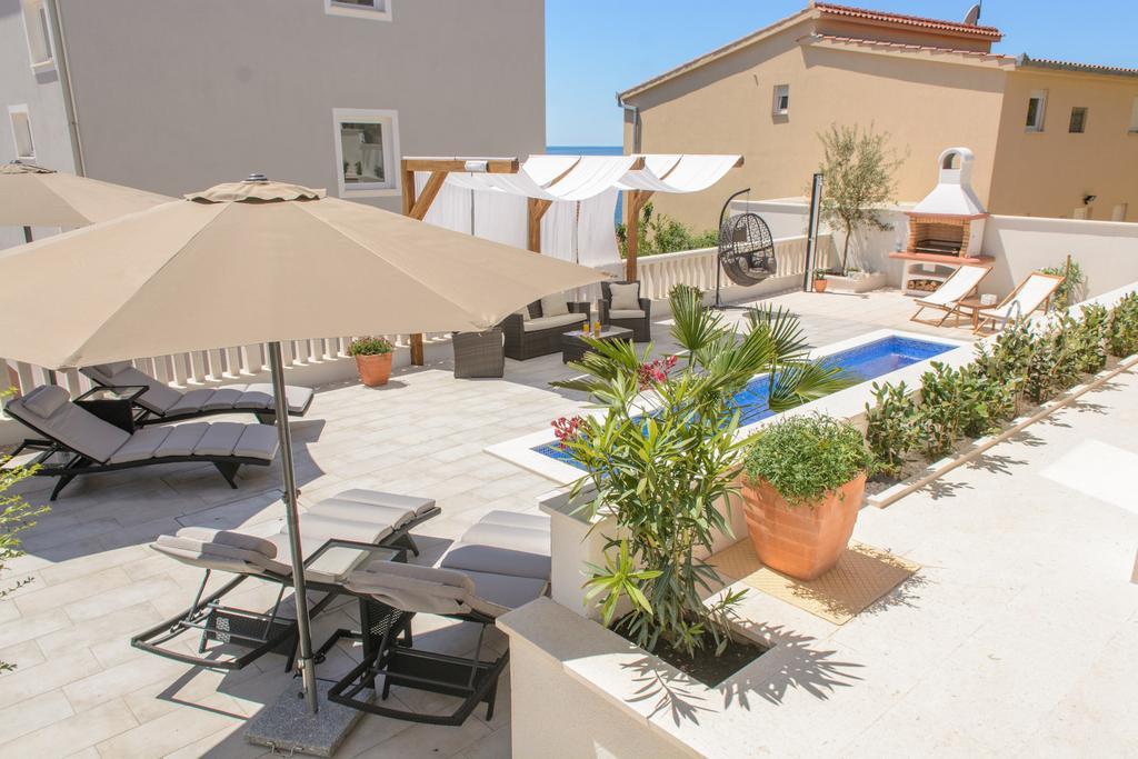 Apartments Villa Atlantis Trogir Ngoại thất bức ảnh