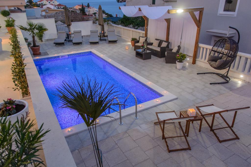 Apartments Villa Atlantis Trogir Ngoại thất bức ảnh