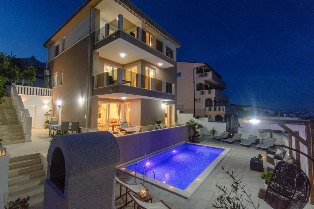 Apartments Villa Atlantis Trogir Ngoại thất bức ảnh