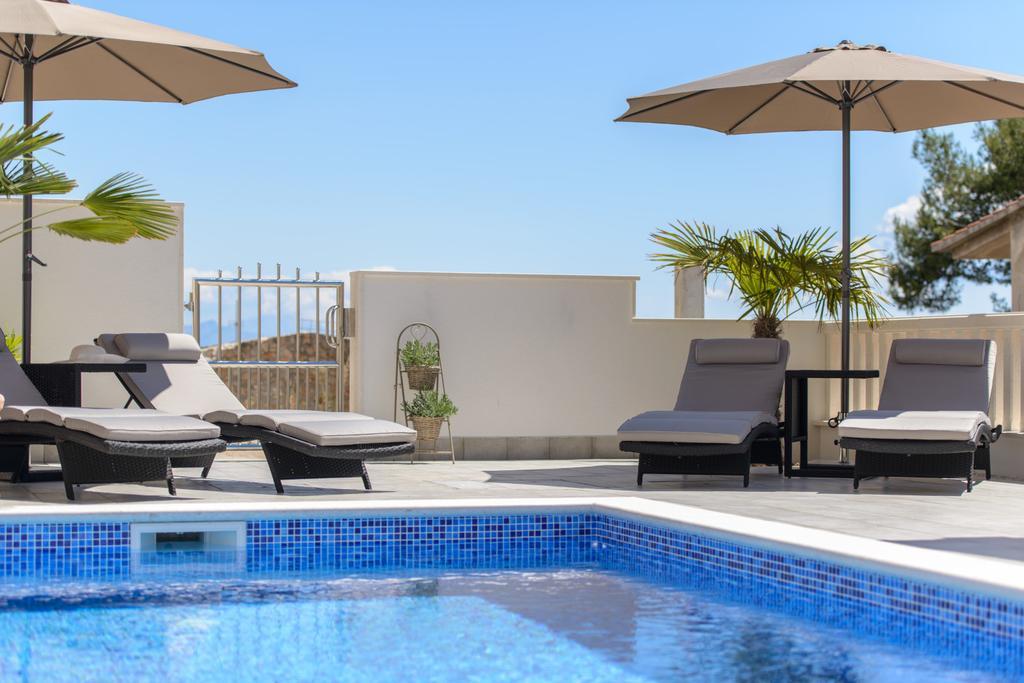 Apartments Villa Atlantis Trogir Ngoại thất bức ảnh