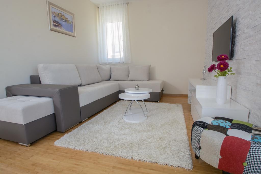 Apartments Villa Atlantis Trogir Ngoại thất bức ảnh