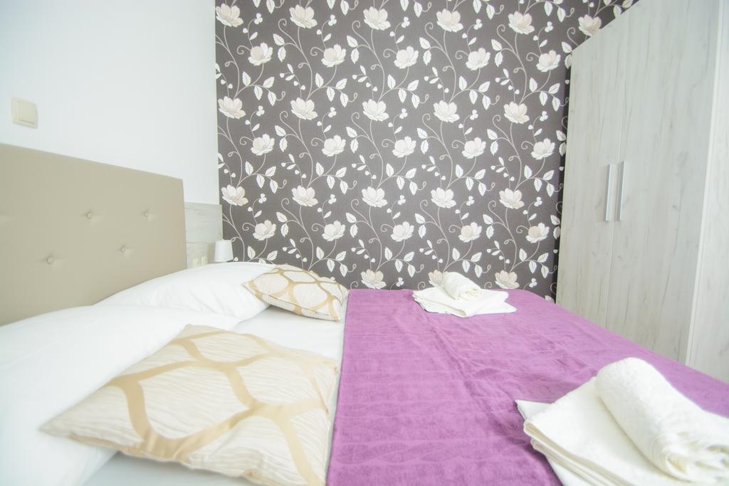 Apartments Villa Atlantis Trogir Ngoại thất bức ảnh