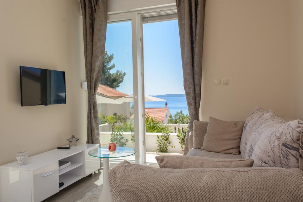 Apartments Villa Atlantis Trogir Ngoại thất bức ảnh